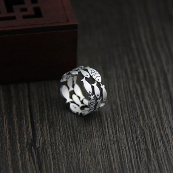 Sterling Silver Fish Ring - Picture 1 of 5